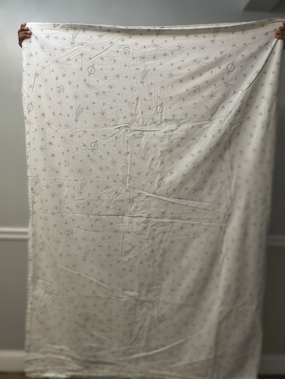 Crate&Barrel Kids Organic Cotton Twin Flat & Fitted Sheet Set Celestial Gray - Picture 2 of 10